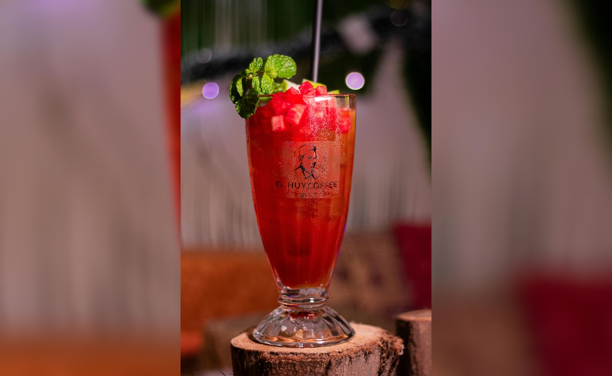 Watermelon Mojito Recipe: घर पर बनाएं ठंडा-ठंडा तरबूज मोहितो, मिनटों में तैयार होगा रिफ्रेशिंग ड्रिंक