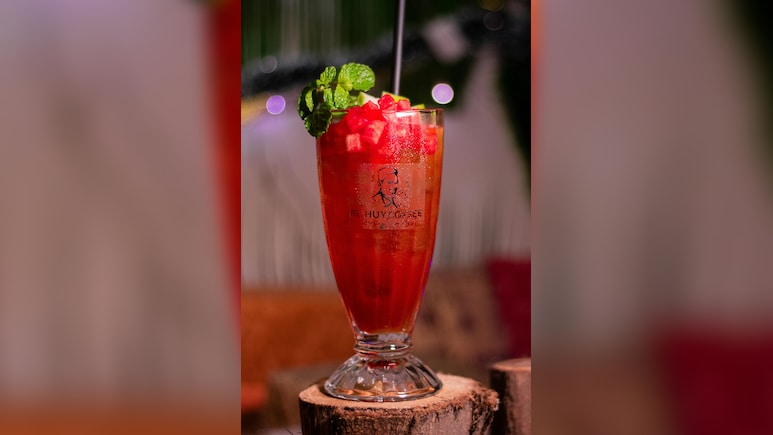 Watermelon Mojito Recipe: घर पर बनाएं ठंडा-ठंडा तरबूज मोहितो, मिनटों में तैयार होगा रिफ्रेशिंग ड्रिंक