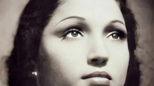 700 से ज्यादा फिल्में कर सबसे महंगी बनी थी हीरोइन, क्रूर सास बन रातोंरात हुईं मशहूर, दूरदर्शन की रामायण से है गहरा नाता