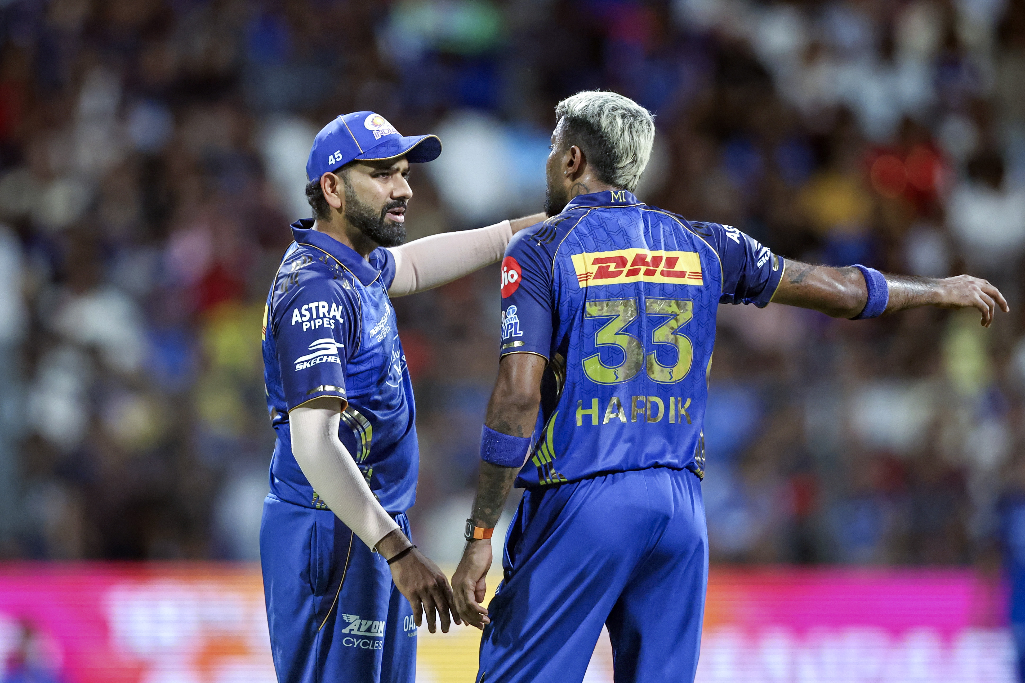 Hardik Pandya Branded "Mediocre Captain", Not In Sync With Rohit Sharma