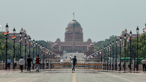 Heatwave In Delhi: Schools Told To Suspend Outdoor Activities; 'Water Bell' System Made Mandatory