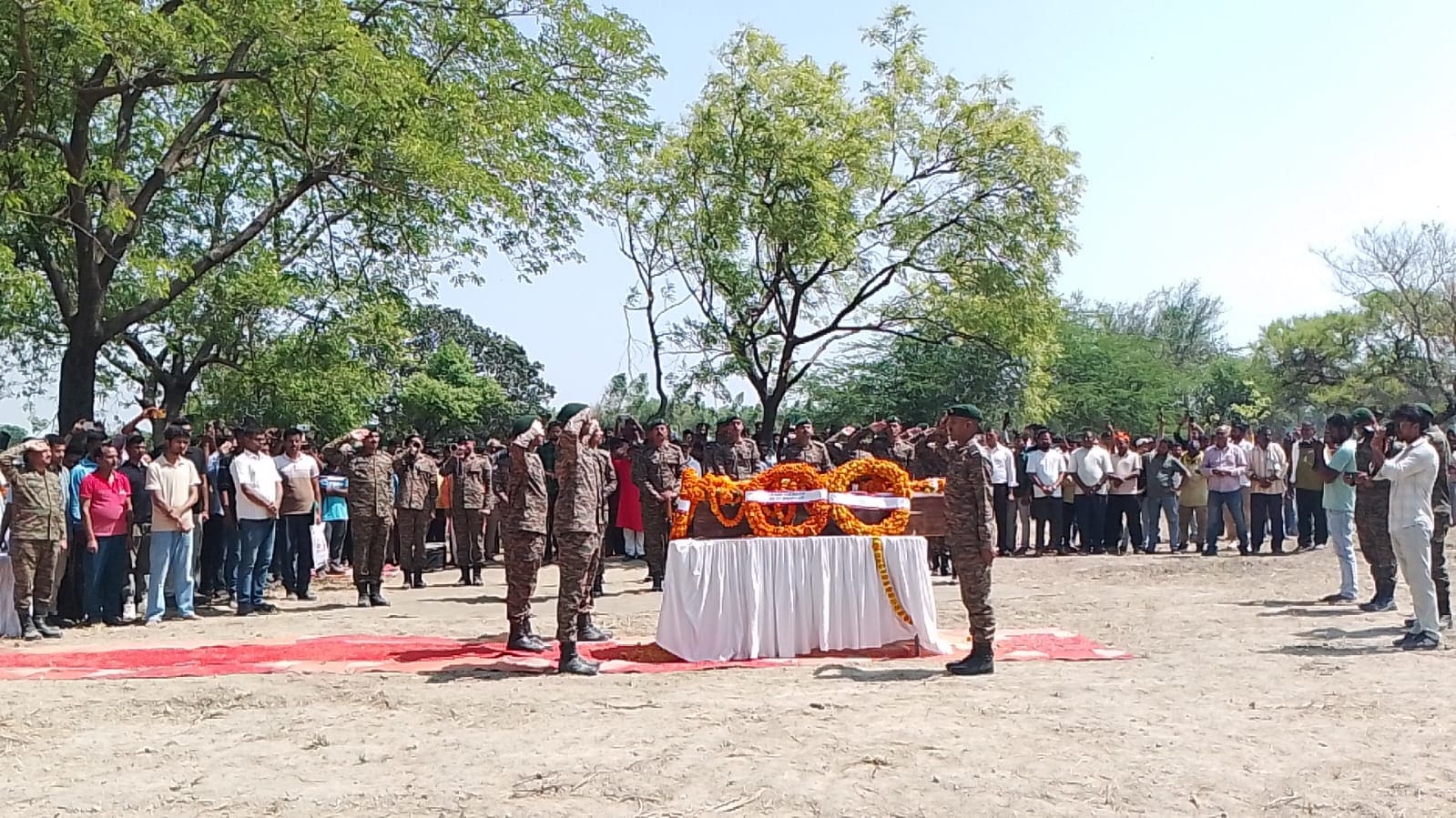 UP Shaheed Akhilesh Ahukla martyr funeral in sultanpur Uttar pradesh