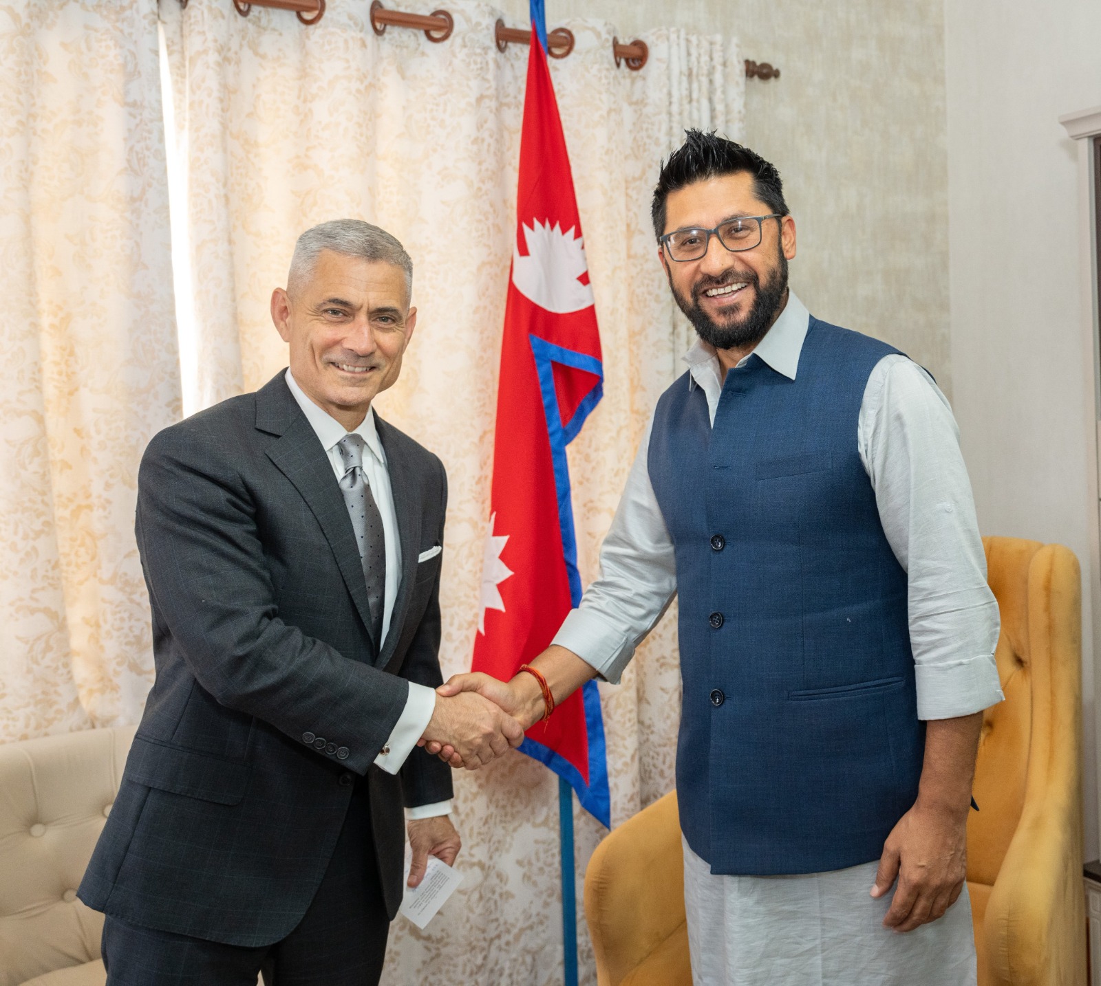 चीन की चिंता या नेपाल से संबंध, अमेरिकी सहायक विदेश मंत्री काठमांडू क्यों पहुंचे?