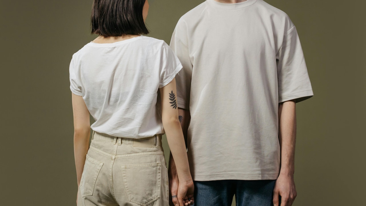 Oversized T-Shirts Look Sloppy? The 3 Proportion Rules To Fix Everything