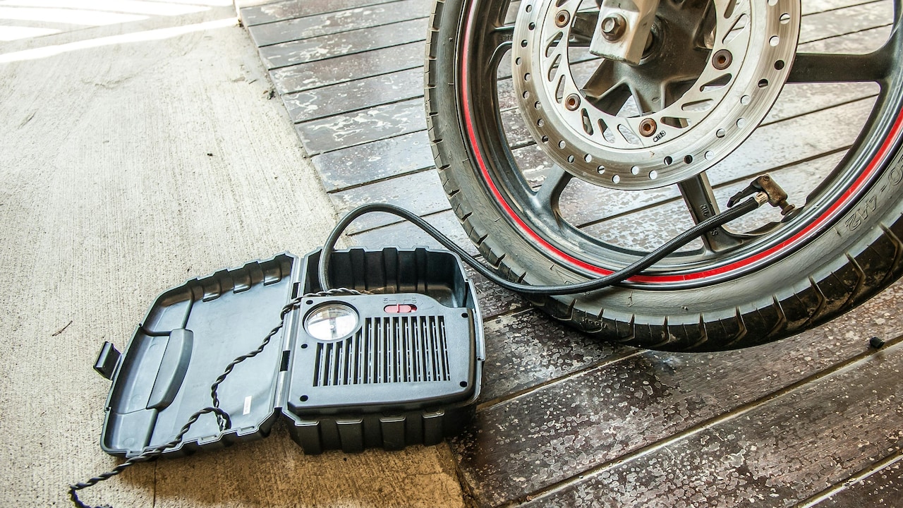 5 Tyre Inflators Worth Keeping In Your Car