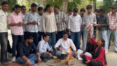 Rajasthan University Sees Unusual Protest As Students Make Tea, Bang Utensils