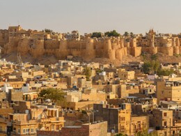 Rajasthan Weather: अप्रैल में सर्दी की वापसी! राजस्थान में तापमान 12.9 डिग्री तक पहुंचा, 15 जिलों में पारा 20 डिग्री से कम