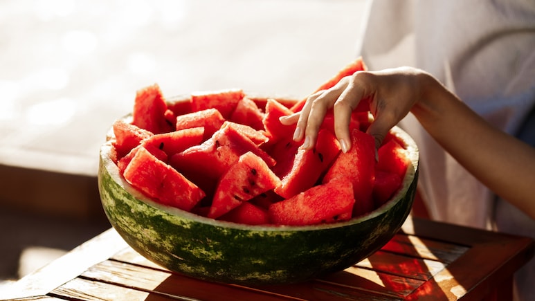 A Gastroenterologist Explains How Watermelon Consumption Affects Post-Meal Bloating
