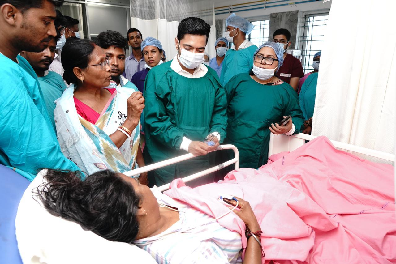 TMC सांसद मिताली बाग पर हमले के बाद बंगाल की सियासत में उबाल, अभिषेक बनर्जी ने BJP को दी बड़ी चेतावनी