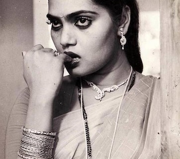 10 की उम्र में छोड़ी पढ़ाई, 14 में बड़ी उम्र के आदमी से करनी पड़ी शादी, 1983 में 44 फिल्मों में दिखी 450 फिल्में करने वाली ये एक्ट्रेस&nbsp;