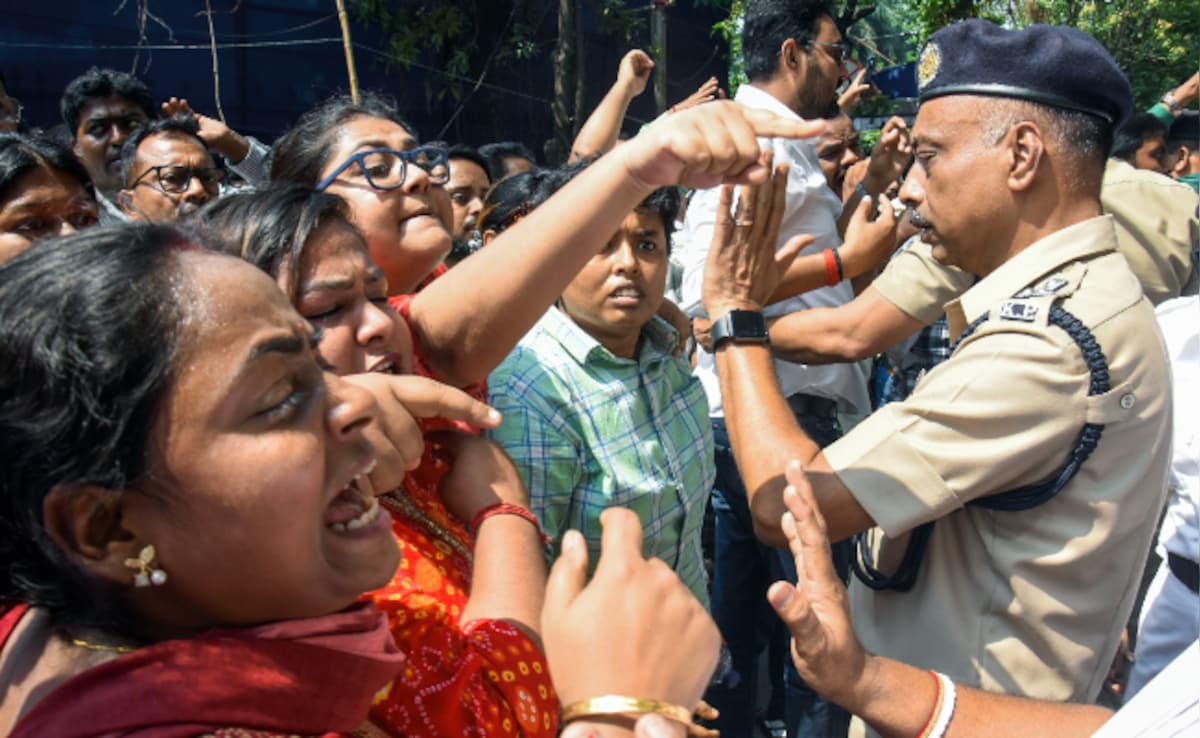 West Bengal SIR Protest Live Updates: National Highway Blocked In Bengal's Malda As SIR Dispute Triggers Protest