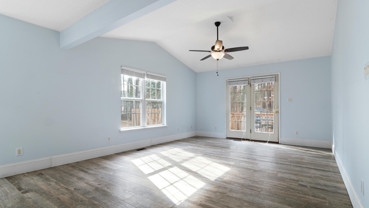 5 Clip-On Fans That Actually Work During Power Cuts 5 Clip-On Fans That Actually Work During Power Cuts