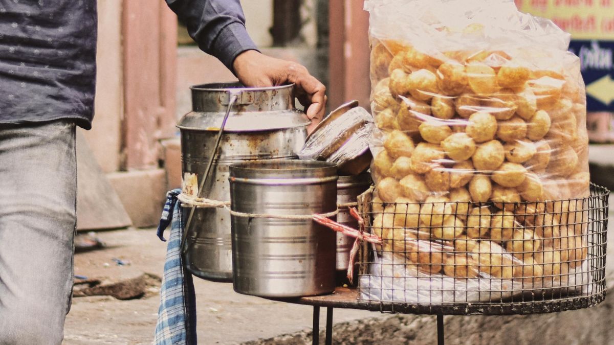 Can Eating Panipuri In Summer Be Fatal? Doctor Explains Jharkhand Death