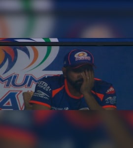 Rohit Sharma In Complete Disbelief As SRH Take MI Bowlers To Cleaners, Pic Goes Viral