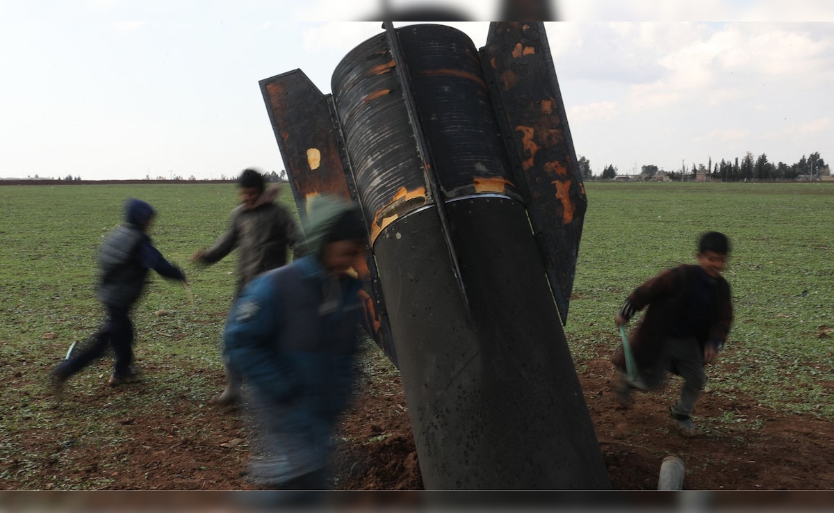 ইরানে মার্কিন-ইসরায়েলি হামলায় নিহত প্রতি ১৫তম ব্যক্তি একজন শিশু
