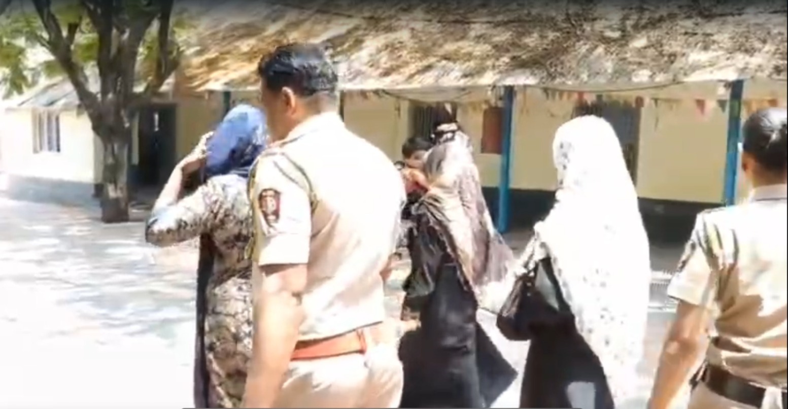 हिंदू बनकर शादी, 4 दिन बाद पता चला मुस्लिम है: सोलापुर में 'लुटेरी दुल्हन' का पर्दाफाश, 2.70 लाख की ठगी