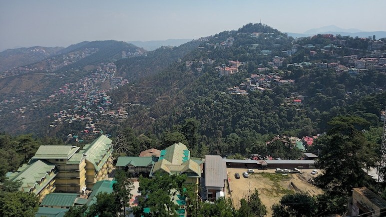 Heatwave Pushes Tourists To Shimla, But No Traffic Jam Yet