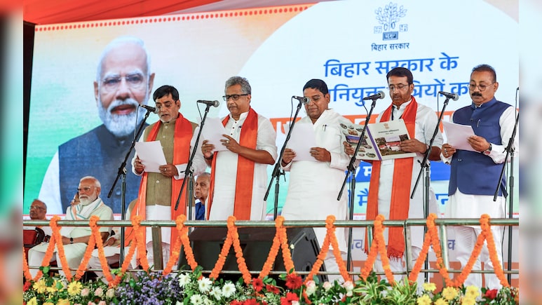 बिहार में महिला मंत्रियों की औसत संपत्ति पुरुषों की तिगुनी! 5 अमीर मंत्रियों के पास आधी संपत्ति, 5 गरीब मंत्रियों के पास सिर्फ 1%