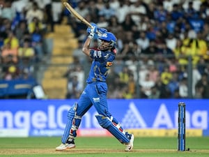 IPL 2026 Live: Rohit, Virat Equal Dhonis Record; MI Fight Back vs RCB