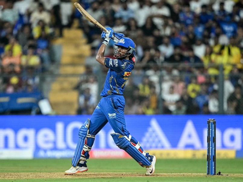 RCB vs MI LIVE Score, IPL 2026: Rohit Sharma, Virat Kohli Equal MS Dhoni's Massive Record; MI Fight Back vs RCB