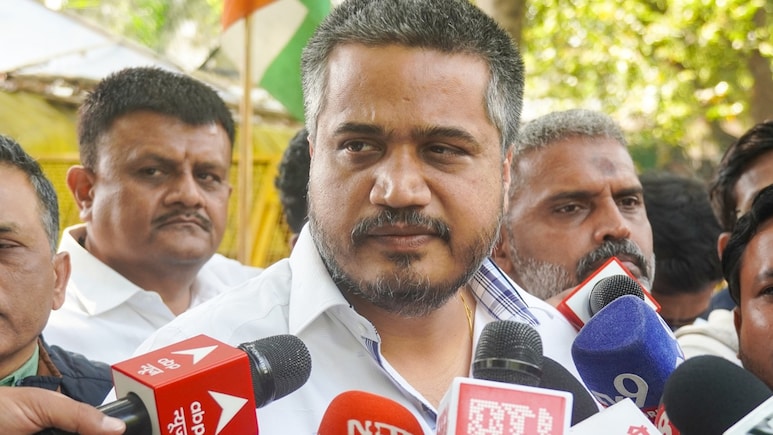 अजीत पवार विमान हादसा: रोहित पवार ने CID की सुस्त रफ्तार पर उठाए सवाल, एजेंसी बोली- 'जांच सही दिशा में'