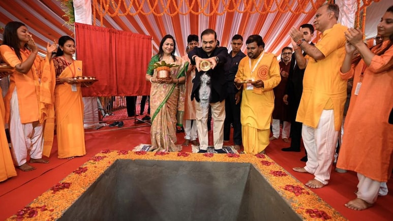 Pics: Gautam Adani Performs Bhoomi Pujan For Adani Centre For Eye Diseases In Bihar