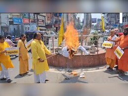 हरिद्वार में नॉनवेज डिलीवरी विवाद: संतों का विरोध तेज, रैपिडो का पुतला फूंका