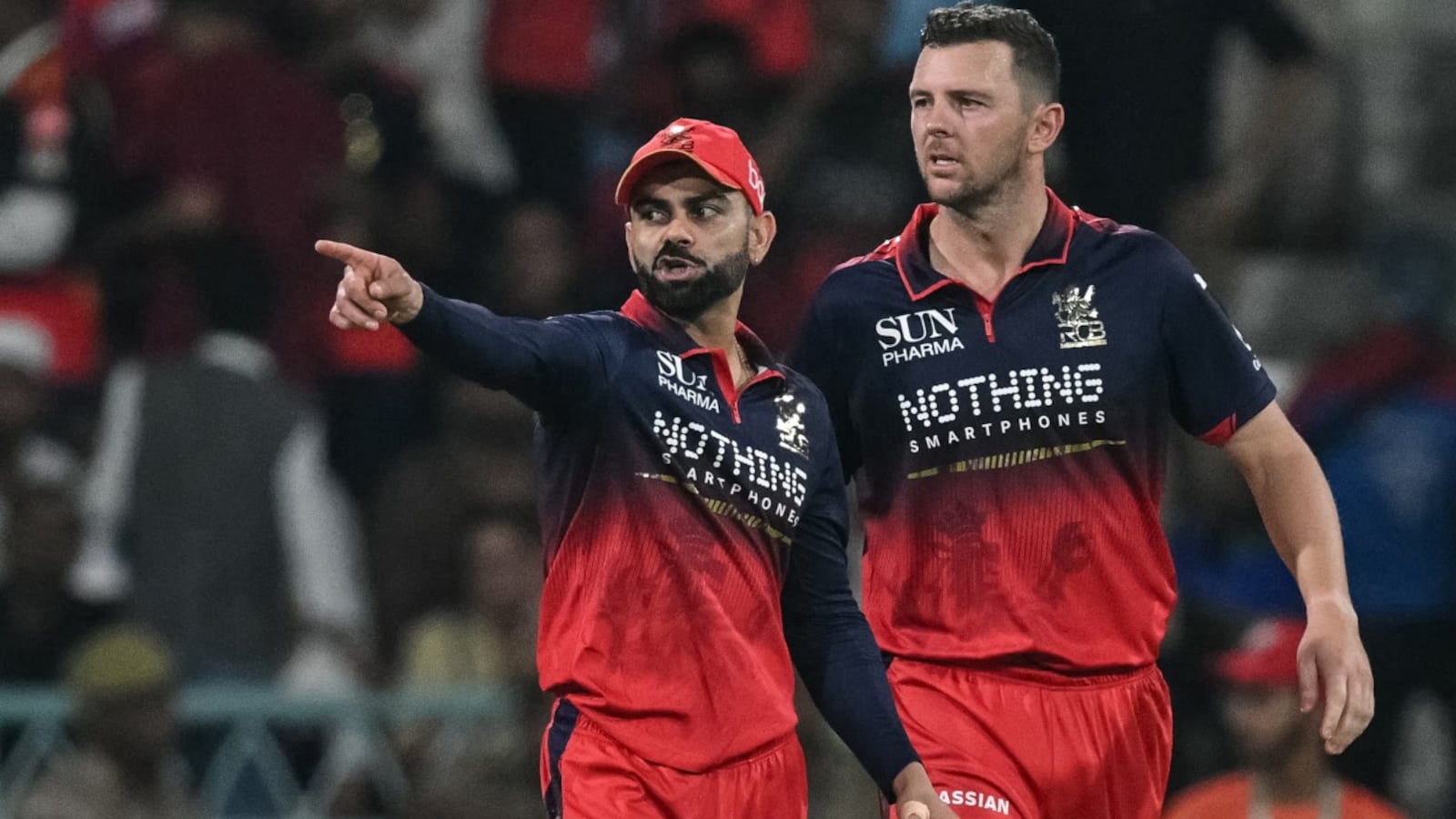 SRH vs RCB LIVE Score, IPL 2026: Virat Kohli Left Fuming After RCBs Fielding Blunder, Next Ball He Shows How Its Done
