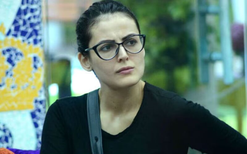 16 साल बाद 37 साल की ईरानी एक्ट्रेस ने छोड़ा भारत, बोलीं- बहुत मुश्किल, अब घर जैसा महसूस नहीं होता