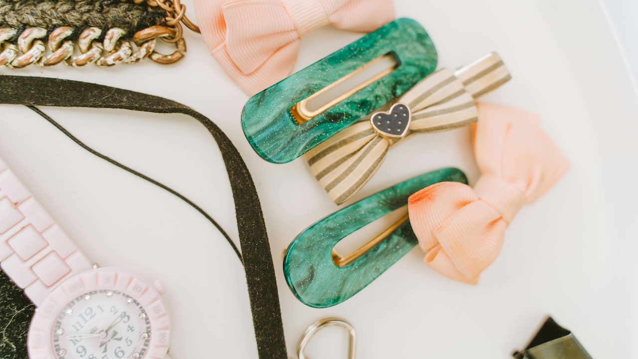 Claw Clips That Actually Hold Layered Hair Securely During Busy Days