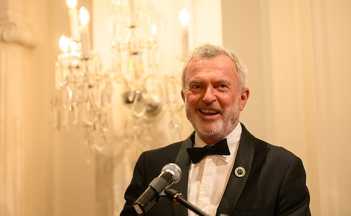 Jurassic Park Star Sam Neill Is Cancer-Free After Chemotherapy Failed; How CAR T-Cell Therapy Worked