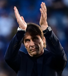 Antonio Conte Says Goodbye To Napoli After Two Years