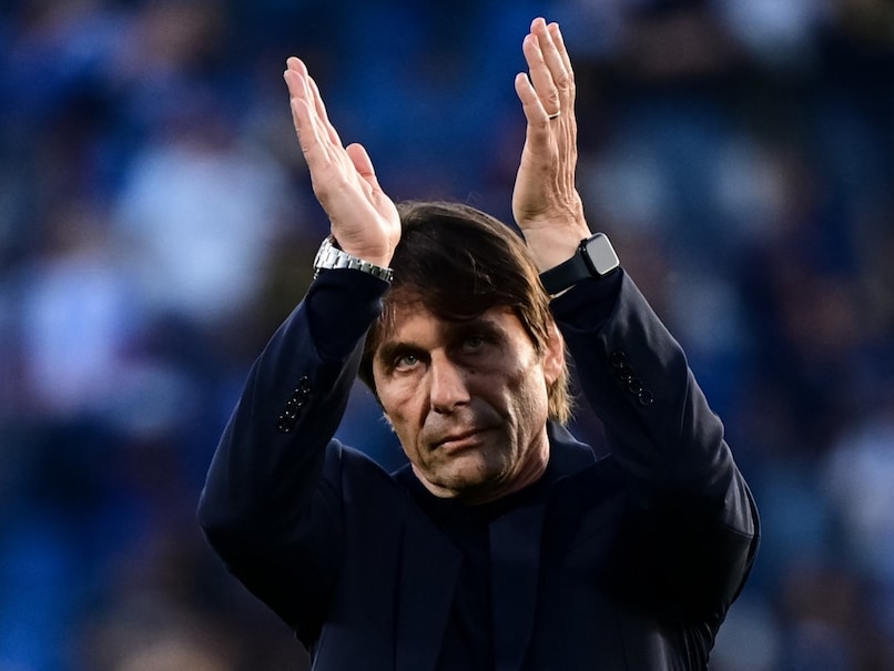 Antonio Conte Says Goodbye To Napoli After Two Years