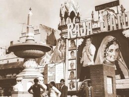 धर्मेंद्र-हेमा मालिनी की 54 साल पुरानी फिल्म की फोटो वायरल, चांदनी चौक के बीचोंबीच लगा था राजा जानी का होर्डिंग