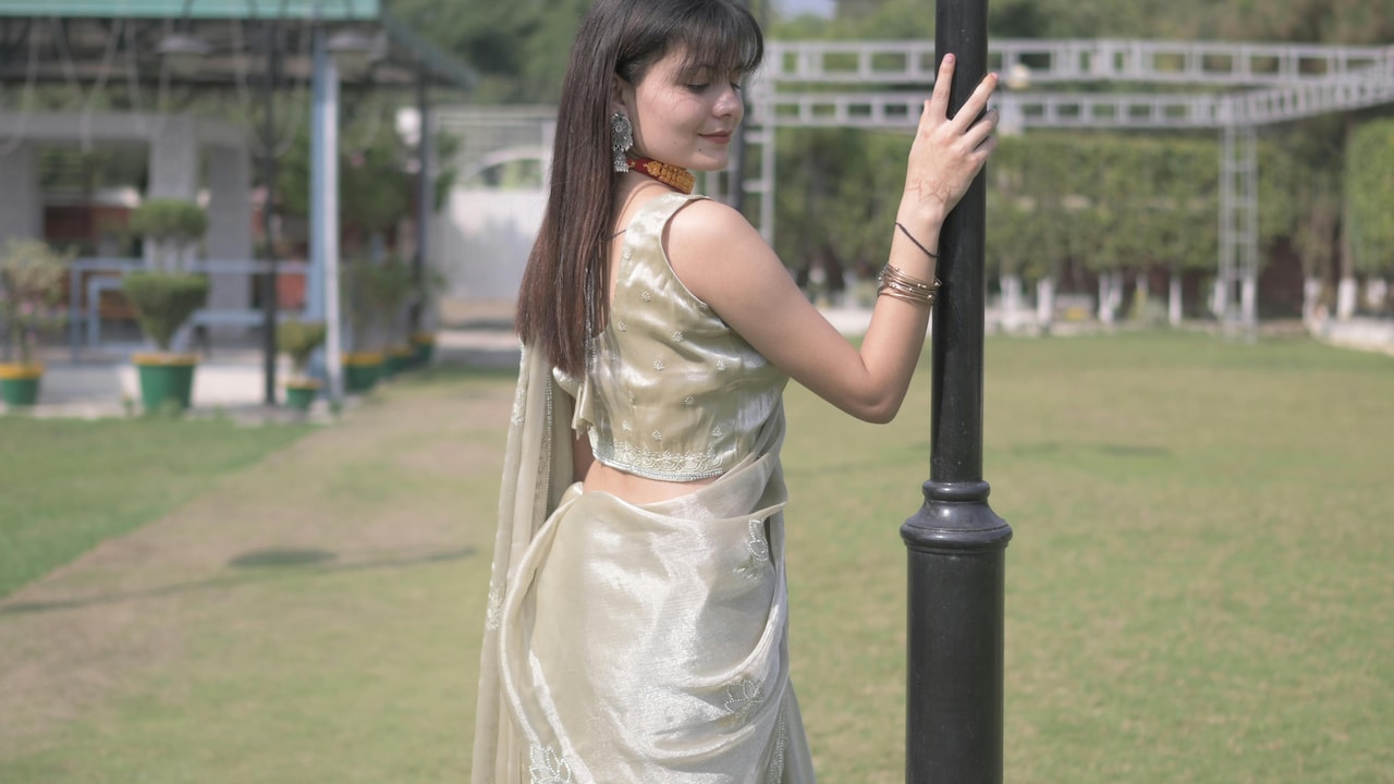 Why Organza Sarees Look Feel Difficult In Real Life: Top 10 Styling Tips