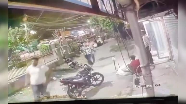 17-Year-Old Shot At Delhi Eatery After Objecting To Man Touching His Chair