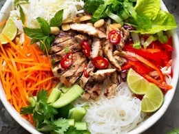 Rice Noodle Salad With Chicken Recipe: हार्ट सर्जन डॉ. जेरेमी लंदन ने शेयर की हेल्दी डिनर रेसिपी, प्रोटीन और फाइबर से है भरपूर