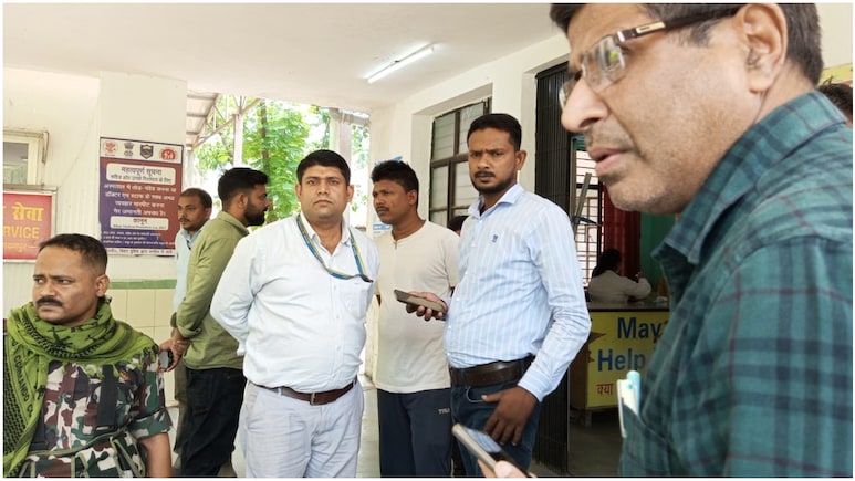 Aurangabad Bank Firing: इंडियन बैंक में चली गोली, सिक्योरिटी गार्ड की बंदूक से युवक की मौत, मचा हड़कंप