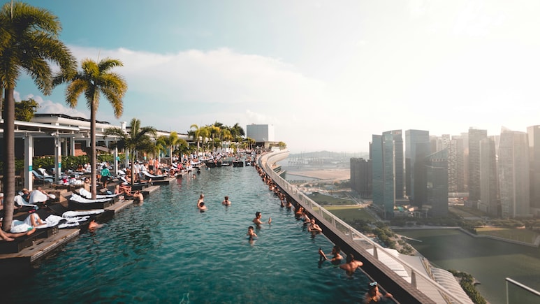 7 Types Of People You Always Spot At A Hotel Pool