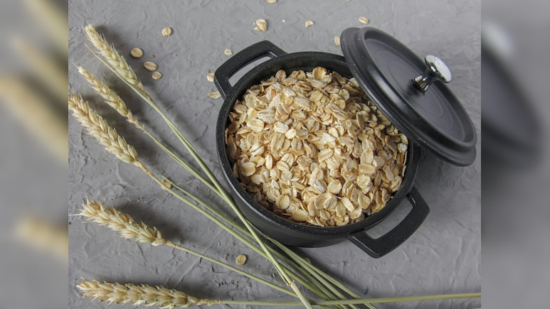 Oats Side Effects: क्या रोज ओट्स खाना सच में है हेल्दी? सुपरफूड समझकर कहीं आप भी तो नहीं कर रहे ये गलती