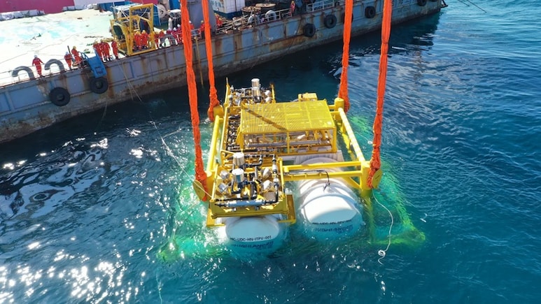 AI's Deep Dive: China Drops World's First 2,000-Server Data Centre Into The Ocean