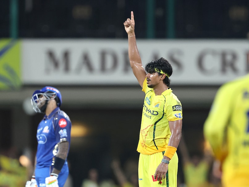 IPL 2026 LIVE: CSK Debutant Takes 1st IPL Wicket; Suryakumar Flatters To Deceive