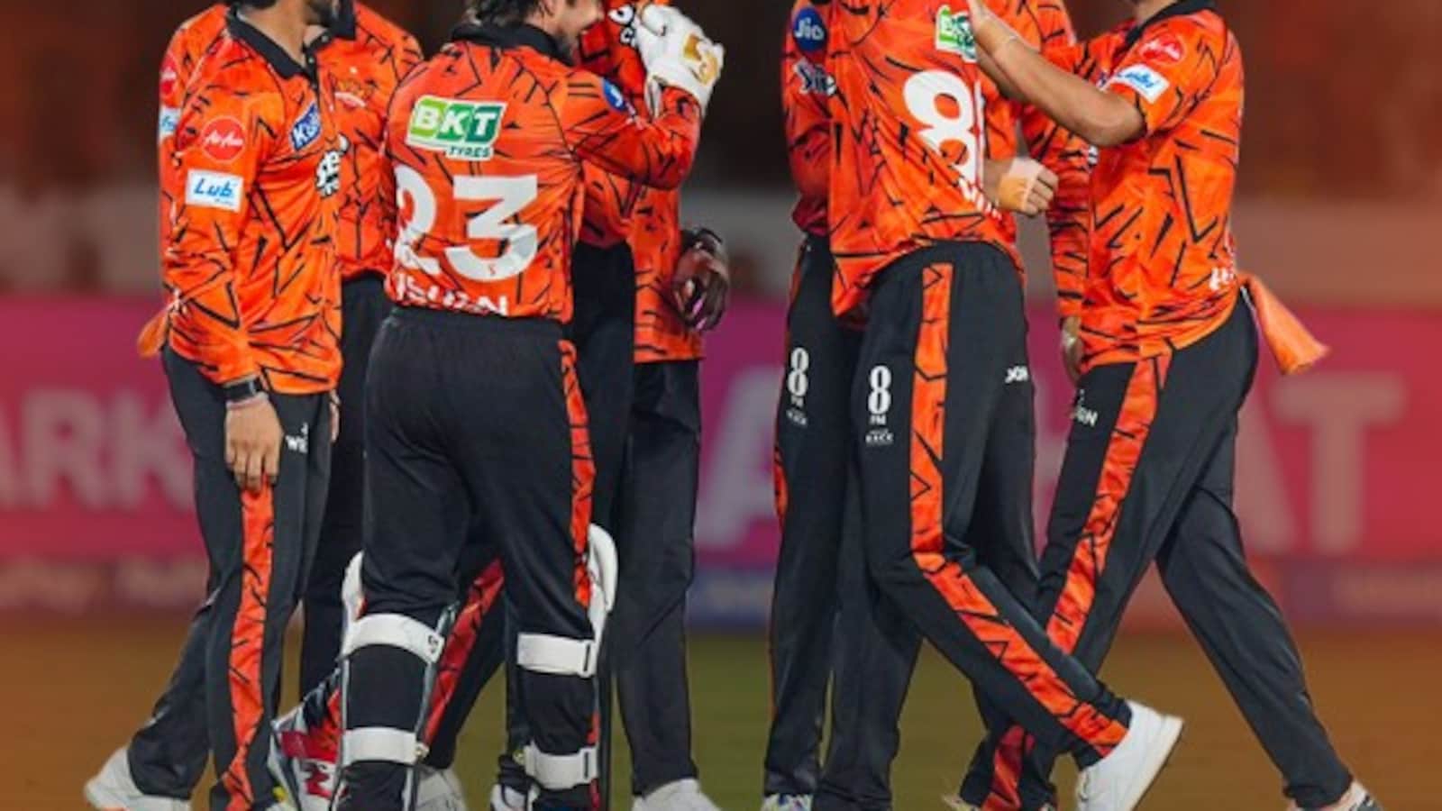 SRH vs RCB: हैदराबाद के पास है नंबर-2 कब्जाने का रास्ता, जानें पहले बॉलिंग, बैटिंग के दौरान क्या करना होगा, क्या है सर्वश्रेष्ठ रास्ता