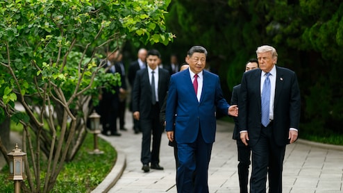 Did Trump's Delegation Dump Chinese Gifts Before Leaving Beijing? Here's What Reports Claim