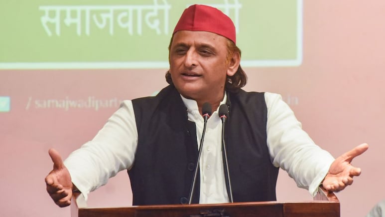 'तो समस्या क्या है?' CM योगी के 'सड़क पर नमाज' को लेकर दिए बयान पर अखिलेश यादव ने क्या कहा