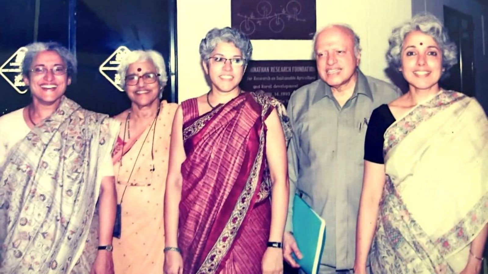 The illustrious Swaminathan family, academic excellence personified. Left to Right: Nitya Swaminathan, Mina Swaminathan, Madhura Swaminathan, M S Swaminathan, Soumya Swaminathan. The illustrious Swaminathan family, academic excellence personified. Left to Right: Nitya Swaminathan, Mina Swaminathan, Madhura Swaminathan, M S Swaminathan, Soumya Swaminathan.