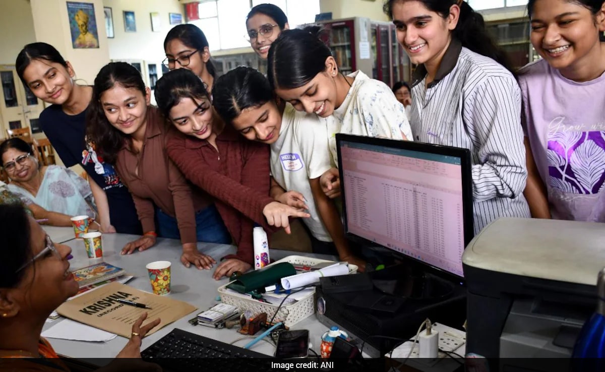 CBSE's Revised Re-evaluation, Rechecking Fees: Check Verification Rules Here