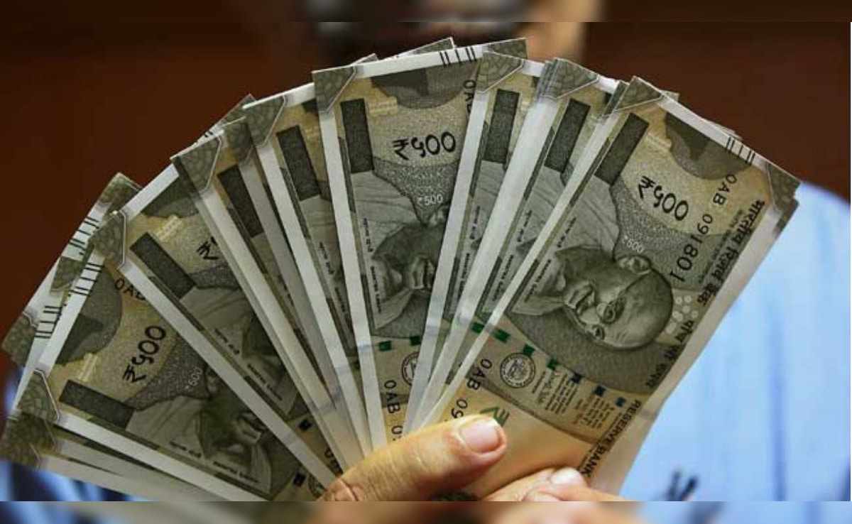 8th Pay Commission: कर्मचारियों ने उठाईं ये 6 बड़ी मांगें, बंपर सैलरी से लेकर पेंशन, प्रमोशन पर जोर