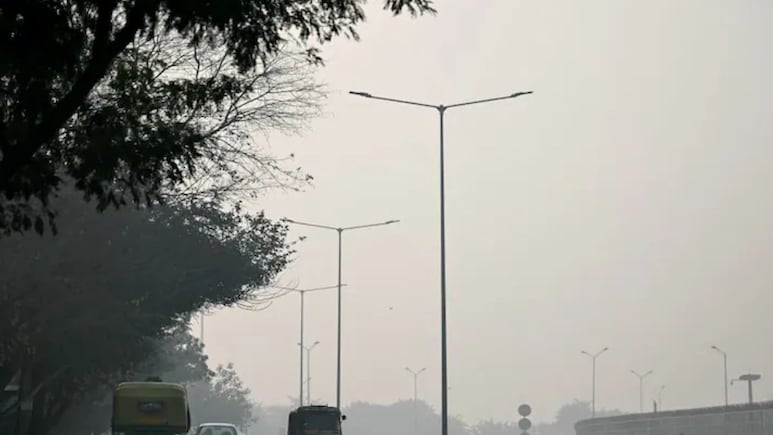 स्मार्ट LED सिस्टम से बदलेगी दिल्ली की स्ट्रीट लाइटें, खराब होने पर बिना शिकायत के तुरंत होंगी ठीक, जानिए कैसे