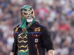 Who Is Penta El Zero Miedo Outside The Ring? A Look At His Wife, Kids, And Net Worth